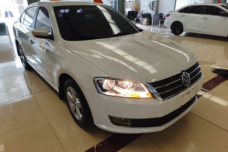 Used Volkswagen Lavida 2013 Revised Classic 1.6L Manual Fashion Edition Front Right 45 Deg