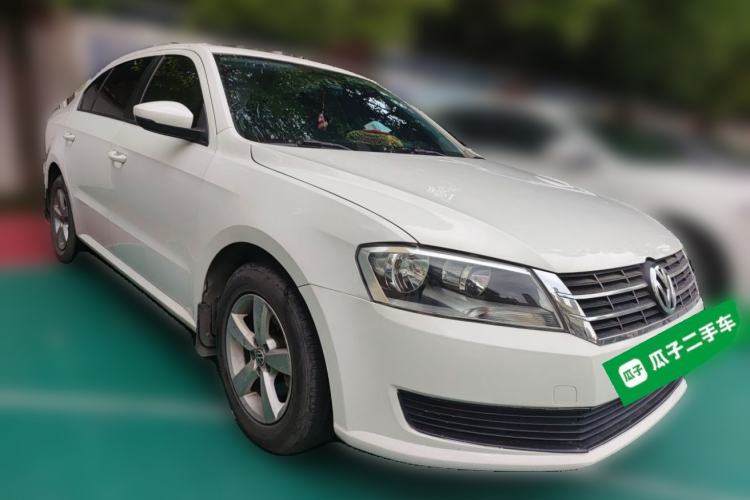 Used Volkswagen Lavida 2013 Revised Classic 1.6L Automatic Fashion Edition Front Right 45 Deg