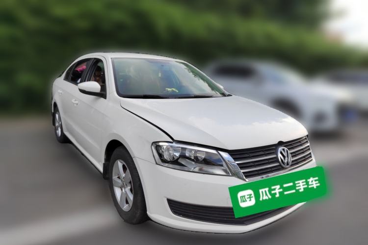 Used Volkswagen Lavida 2013 Revised Classic 1.6L Automatic Fashion Edition Front Right 45 Deg