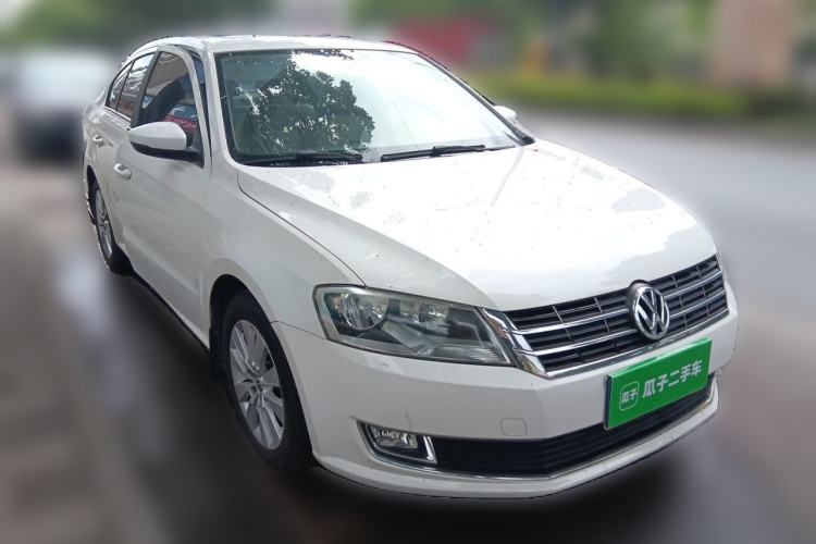 Used Volkswagen Lavida 2013 1.4TSI DSG Comfort Edition Front Right 45 Deg