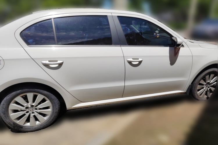Used Volkswagen Lavida 2013 1.4TSI Manual Comfort Edition Front Right 45 Deg