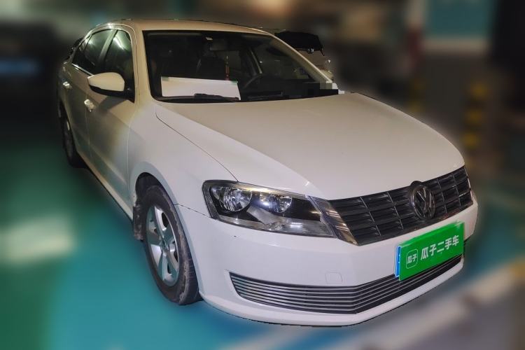 Used Volkswagen Lavida 2013 Revised Classic 1.6L Automatic Fashion Edition Front Right 45 Deg