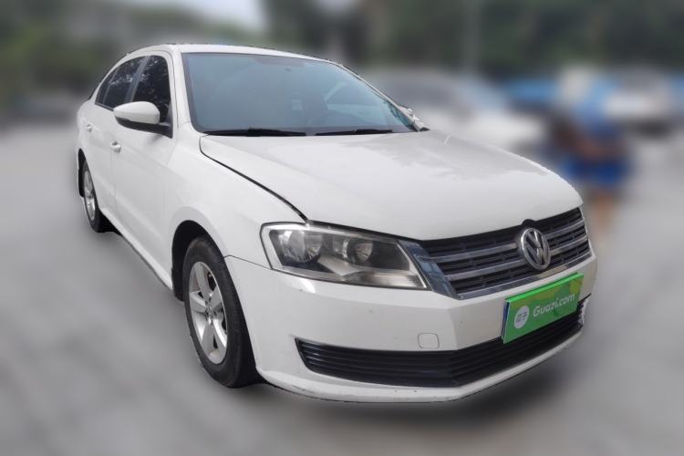 Used Volkswagen Lavida 2013 Revised Classic 1.6L Automatic Fashion Edition Front Right 45 Deg