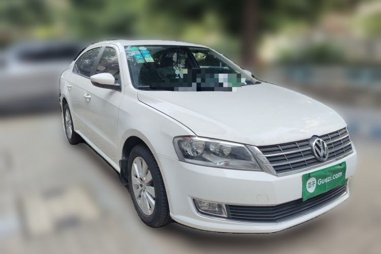 Used Volkswagen Lavida 2013 Restyled Classic 1.6L Automatic Comfort Edition Front Right 45 Deg
