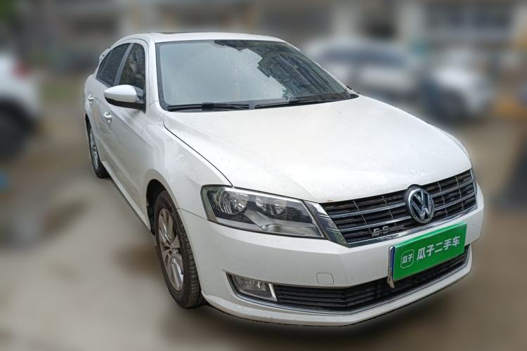 Used Volkswagen Lavida 2013 1.4TSI Manual Comfort Edition Front Right 45 Deg