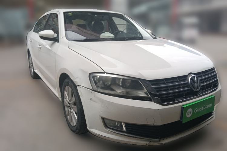 Used Volkswagen Lavida 2013 Restyled Classic 1.6L Manual Comfort Edition Front Right 45 Deg