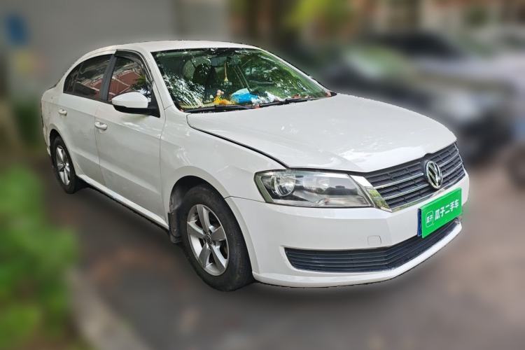 Used Volkswagen Lavida 2013 1.6L Automatic Fashion Edition Front Right 45 Deg