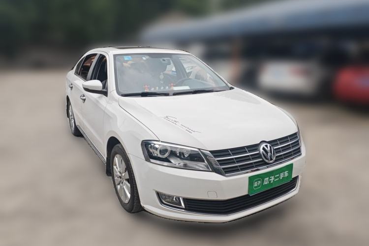 Used Volkswagen Lavida 2013 Restyled Classic 1.6L Manual Comfort Edition Front Right 45 Deg