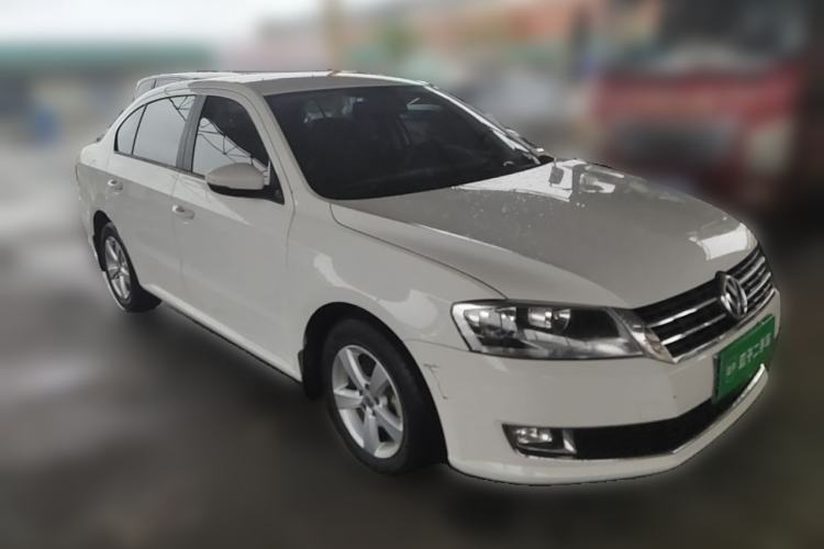 Used Volkswagen Lavida 2013 Revised Classic 1.6L Automatic Fashion Edition Front Right 45 Deg