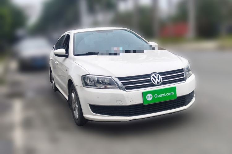 Used Volkswagen Lavida 2013 Revised Classic 1.6L Manual Fashion Edition Front Right 45 Deg