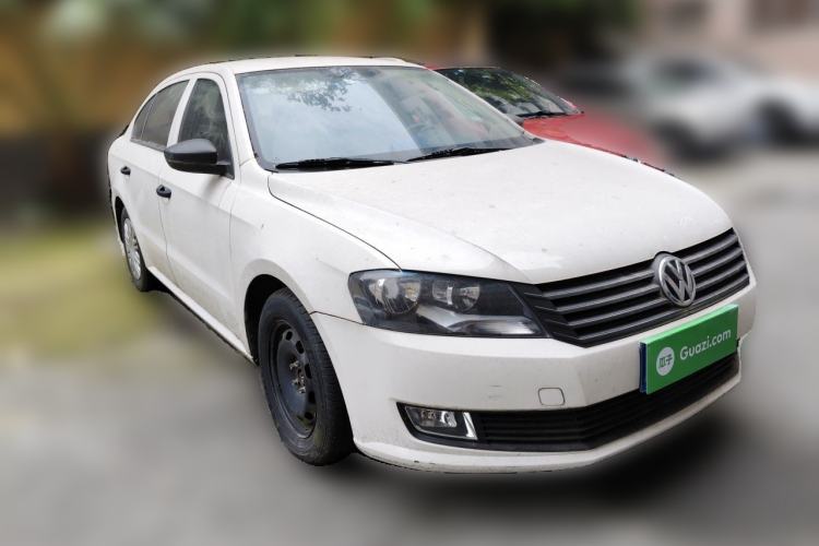 Used Volkswagen Lavida 2013 1.6L Manual Fashion Edition Front Right 45 Deg