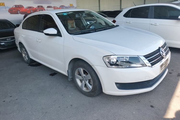 Used Volkswagen Lavida 2013 Revised Classic 1.6L Automatic Fashion Edition Front Right 45 Deg