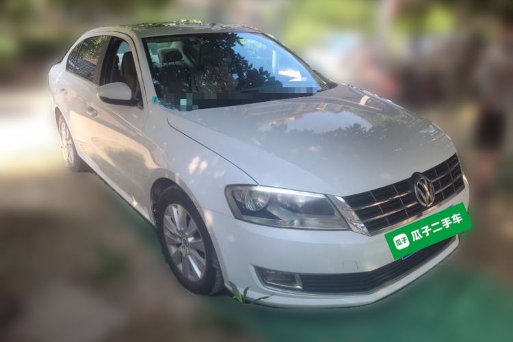 Used Volkswagen Lavida 2013 Restyled Classic 1.6L Manual Comfort Edition Front Right 45 Deg
