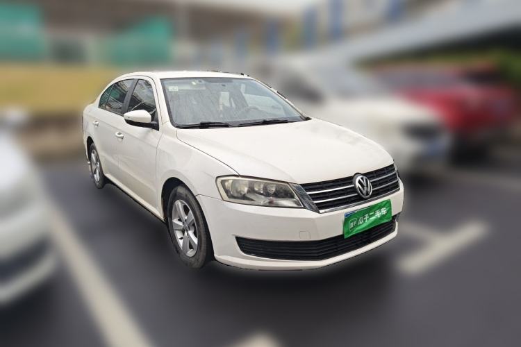 Used Volkswagen Lavida 2013 Revised Classic 1.6L Manual Fashion Edition Front Right 45 Deg
