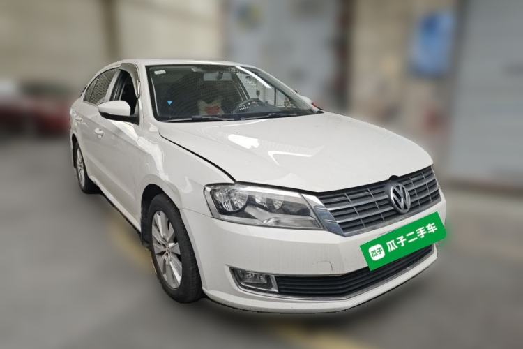 Used Volkswagen Lavida 2013 Restyled Classic 1.6L Automatic Comfort Edition Front Right 45 Deg