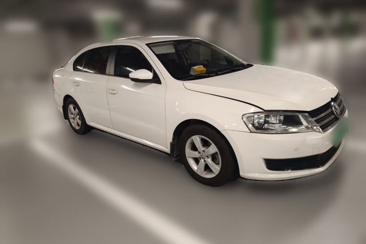 Used Volkswagen Lavida 2013 Revised Classic 1.6L Manual Fashion Edition Front Right 45 Deg