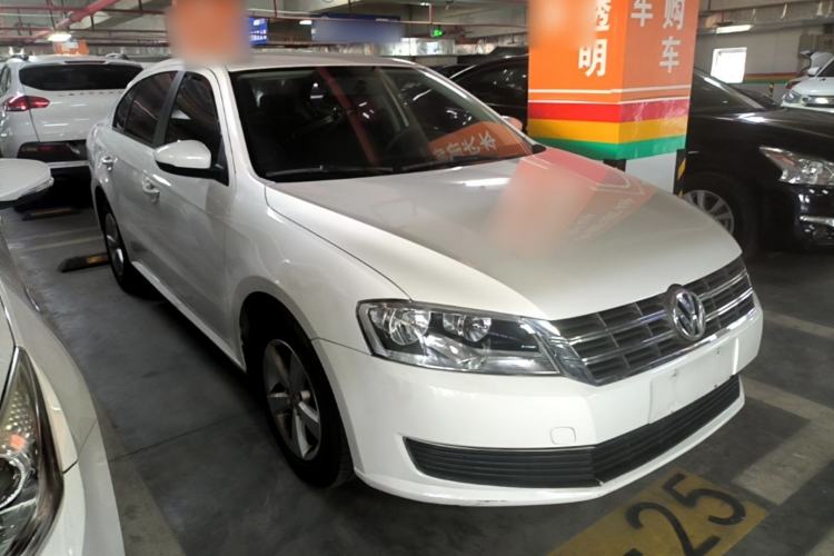 Used Volkswagen Lavida 2013 Revised Classic 1.6L Manual Fashion Edition Front Right 45 Deg
