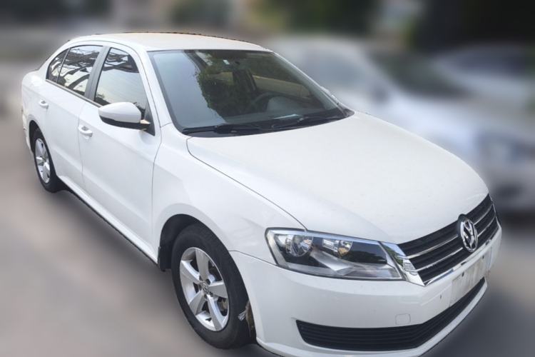 Used Volkswagen Lavida 2013 Revised Classic 1.6L Automatic Fashion Edition Front Right 45 Deg