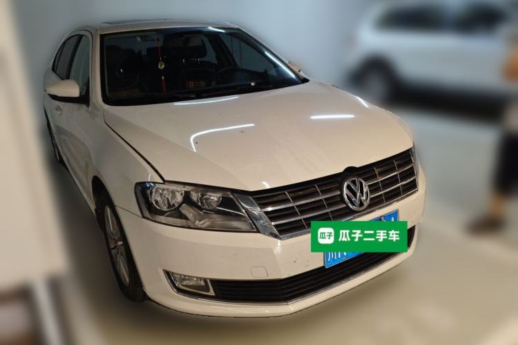 Used Volkswagen Lavida 2013 Restyled Classic 1.6L Automatic Comfort Edition Front Right 45 Deg
