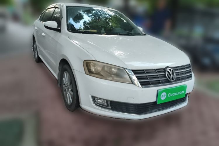 Used Volkswagen Lavida 2013 Restyled Classic 1.6L Automatic Comfort Edition Front Right 45 Deg
