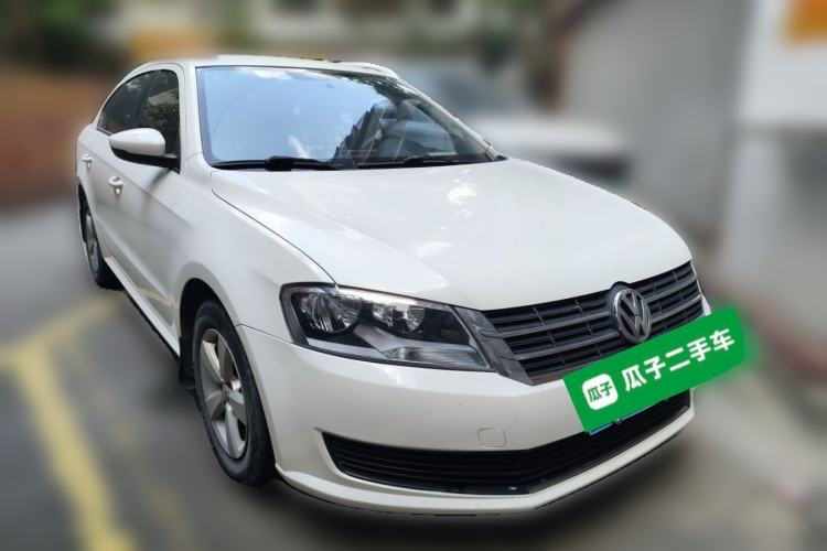 Used Volkswagen Lavida 2013 Revised Classic 1.6L Automatic Fashion Edition Front Right 45 Deg