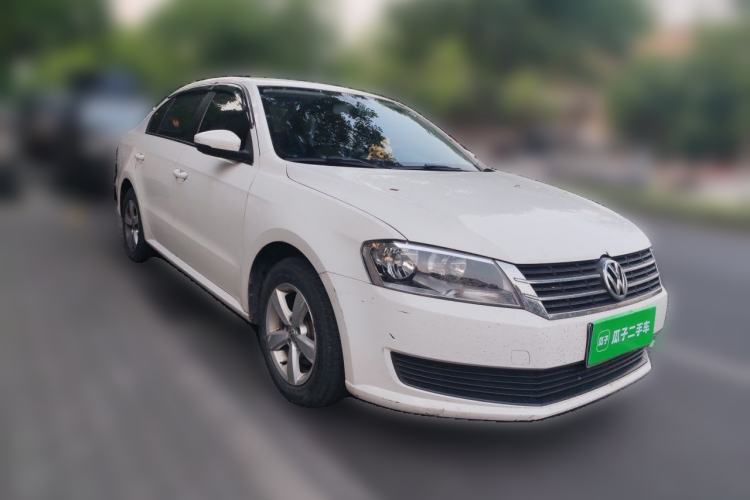 Used Volkswagen Lavida 2013 Revised Classic 1.6L Manual Fashion Edition Front Right 45 Deg