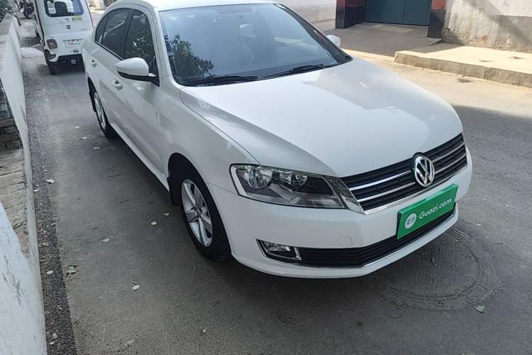 Used Volkswagen Lavida 2013 Revised Classic 1.6L Automatic Fashion Edition Front Right 45 Deg