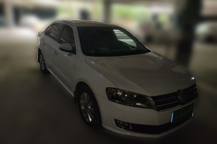 Used Volkswagen Lavida 2013 1.4TSI DSG Comfort Edition Front Right 45 Deg