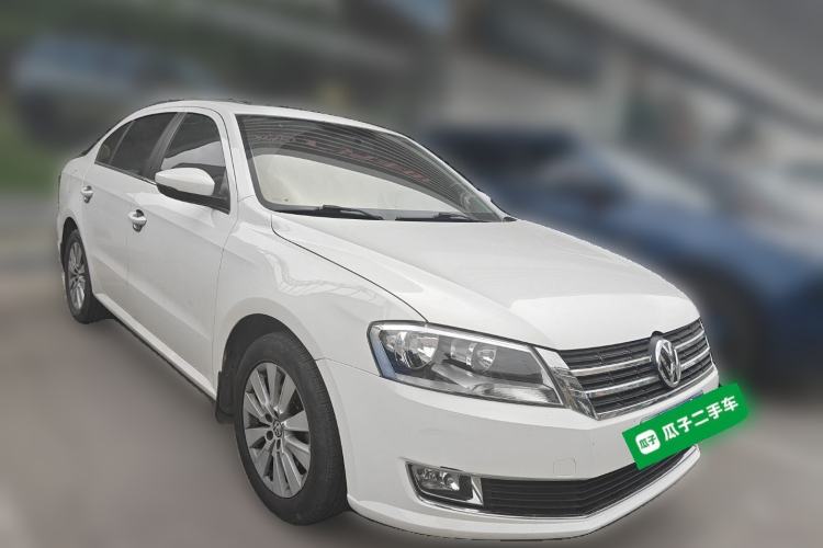 Used Volkswagen Lavida 2013 Revised Version 1.4 TSI DSG Comfort Edition Front Right 45 Deg