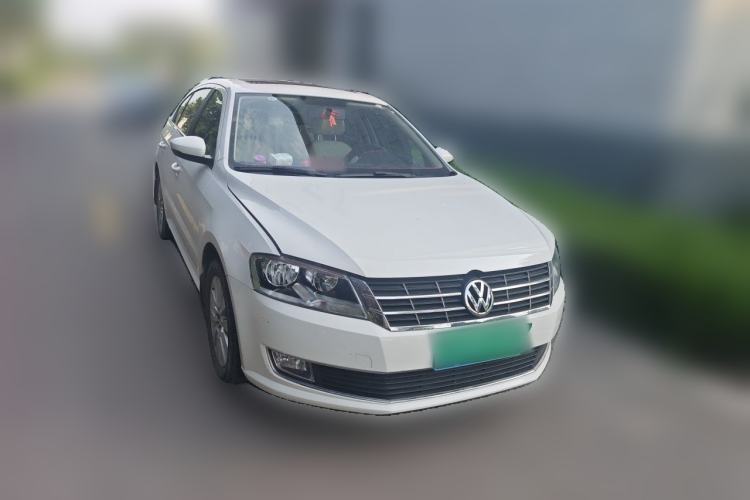 Used Volkswagen Lavida 2013 Restyled Classic 1.6L Automatic Comfort Edition Front Right 45 Deg