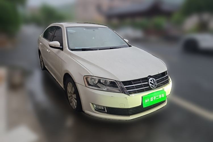 Used Volkswagen Lavida 2013 Restyled Classic 1.6L Manual Comfort Edition Front Right 45 Deg