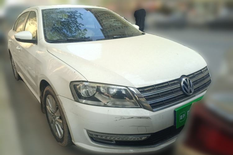 Used Volkswagen Lavida 2013 1.6L Manual Comfort Edition Front Right 45 Deg