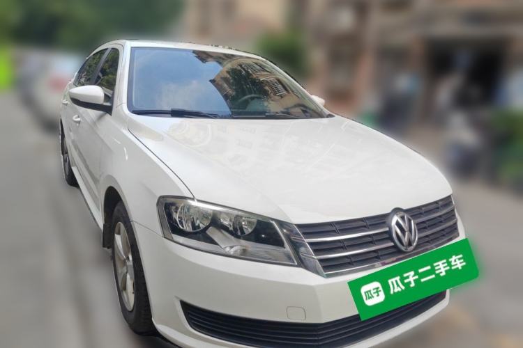 Used Volkswagen Lavida 2013 Revised Classic 1.6L Automatic Fashion Edition Front Right 45 Deg