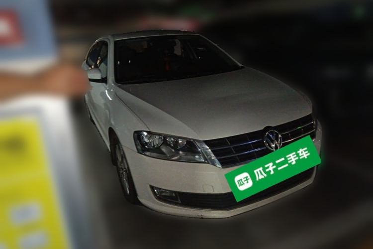 Used Volkswagen Lavida 2013 Revised Version 1.4 TSI DSG Comfort Edition Front Right 45 Deg