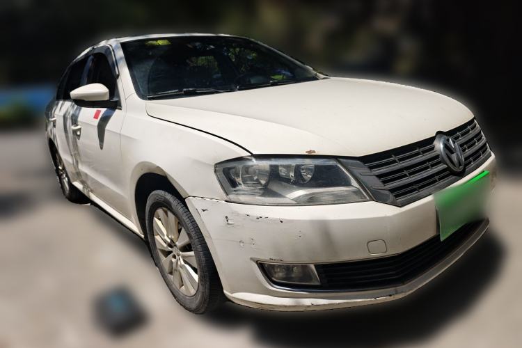 Used Volkswagen Lavida 2013 Restyled Classic 1.6L Automatic Comfort Edition Front Right 45 Deg