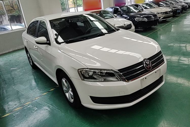 Used Volkswagen Lavida 2013 Revised Classic 1.6L Automatic Fashion Edition Front Right 45 Deg