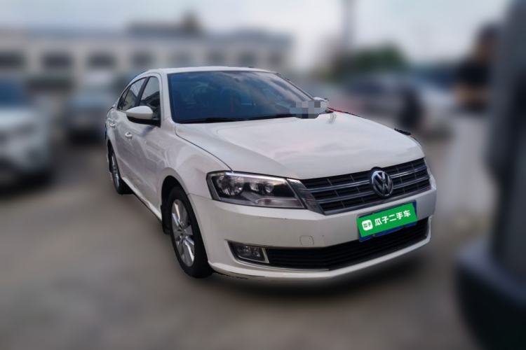 Used Volkswagen Lavida 2013 Restyled Classic 1.6L Automatic Comfort Edition Front Right 45 Deg