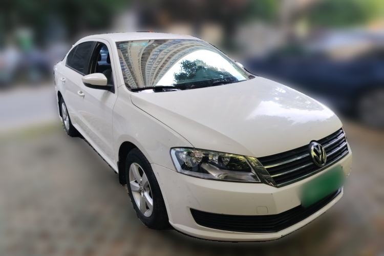 Used Volkswagen Lavida 2013 Revised Classic 1.6L Automatic Fashion Edition Front Right 45 Deg