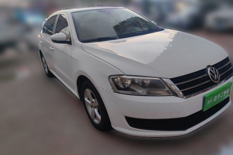 Used Volkswagen Lavida 2013 Revised Classic 1.6L Manual Fashion Edition Front Right 45 Deg