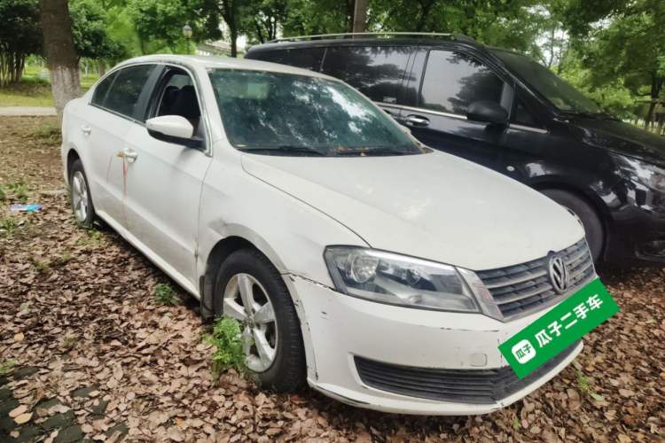 Used Volkswagen Lavida 2013 1.6L Automatic Fashion Edition Front Right 45 Deg