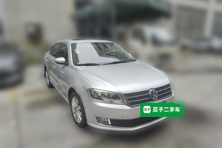 Used Volkswagen Lavida 2013 1.4TSI DSG Comfort Edition Front Right 45 Deg
