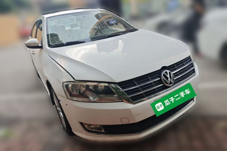 Used Volkswagen Lavida 2013 Revised Version 1.4 TSI Manual Comfort Edition Front Right 45 Deg