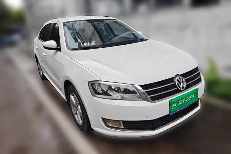 Used Volkswagen Lavida 2013 Revised Classic 1.6L Manual Fashion Edition Front Right 45 Deg