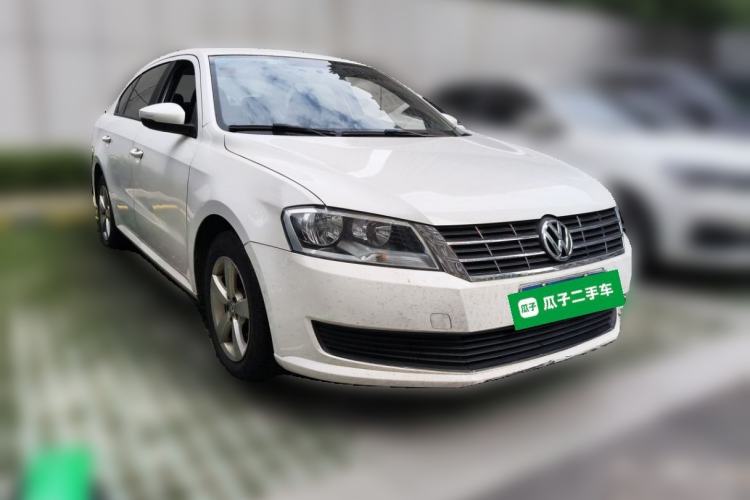 Used Volkswagen Lavida 2013 Revised Classic 1.6L Automatic Fashion Edition Front Right 45 Deg