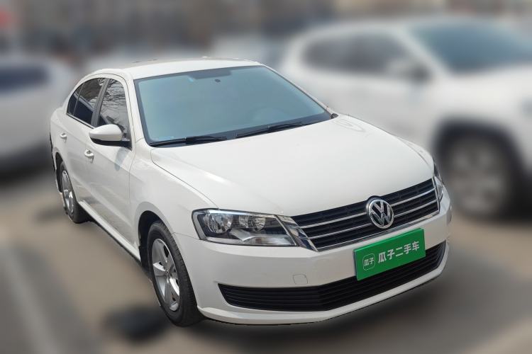 Used Volkswagen Lavida 2013 Revised Classic 1.6L Manual Fashion Edition Front Right 45 Deg