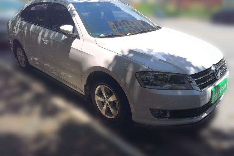 Used Volkswagen Lavida 2013 Revised Classic 1.6L Manual Fashion Edition Front Right 45 Deg