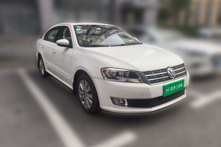 Used Volkswagen Lavida 2013 Restyled Classic 1.6L Automatic Comfort Edition Front Right 45 Deg