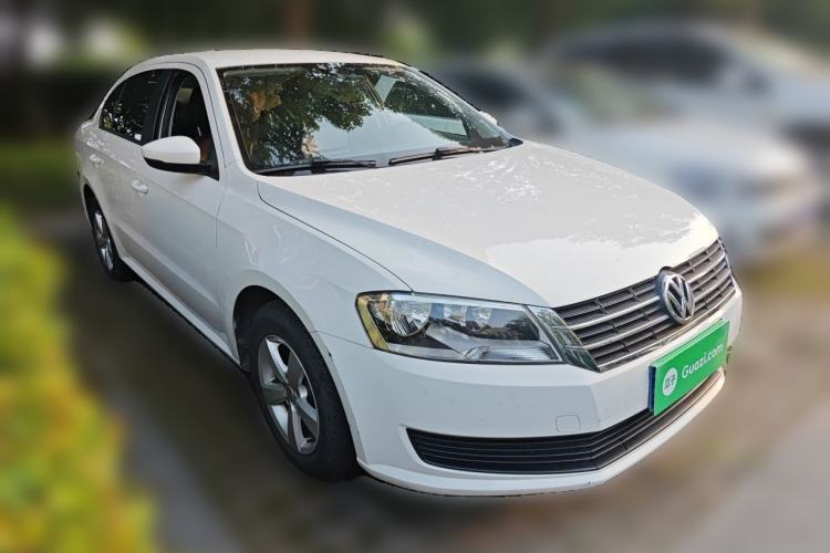 Used Volkswagen Lavida 2013 Revised Classic 1.6L Manual Fashion Edition Front Right 45 Deg