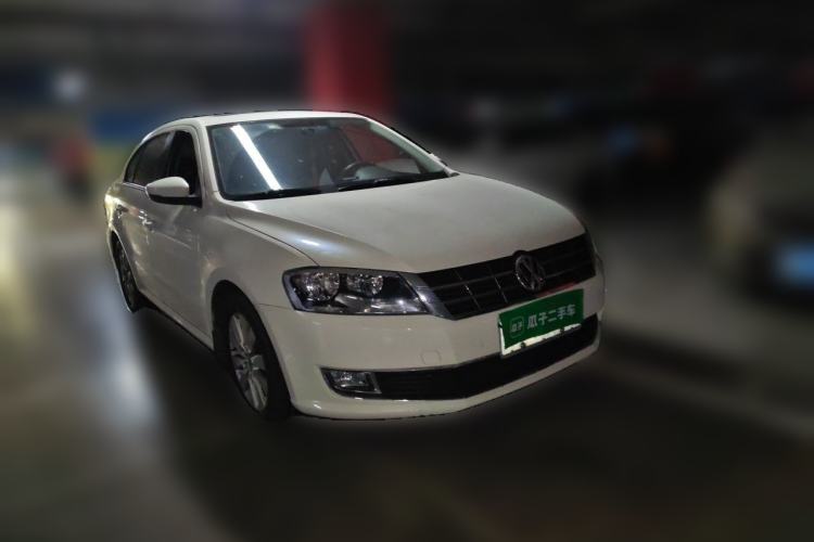 Used Volkswagen Lavida 2013 1.4TSI DSG Comfort Edition Front Right 45 Deg