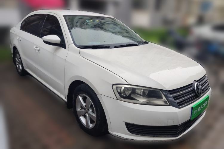 Used Volkswagen Lavida 2013 Revised Classic 1.6L Manual Fashion Edition Front Right 45 Deg